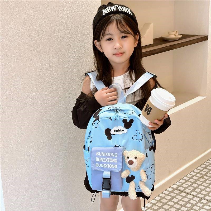 儿童书包男童轻便百搭小女孩双肩包幼儿园宝宝背包可爱女生出游包