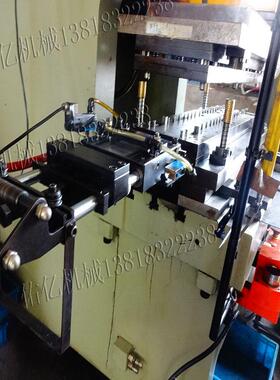 小型输送机自动送料器气动冲压送料器AF1C冲床给料机器定尺气动型