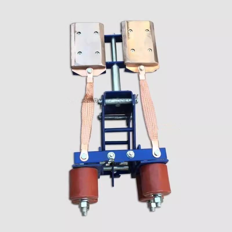 钢体滑线集电器 滑线受电器 钢体耐高温高含铜铜体滑刀块 碳刷