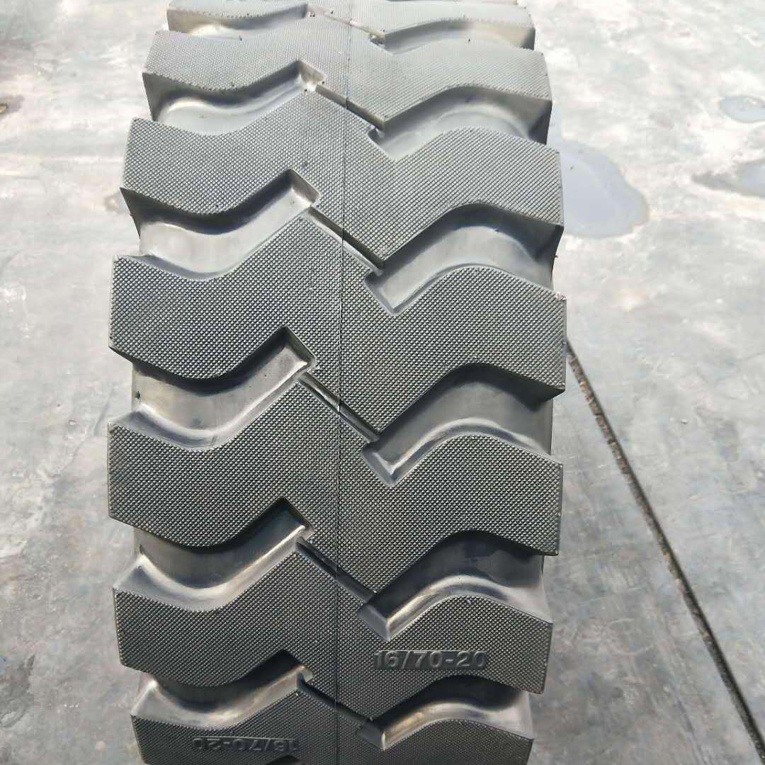 工程机械装载机轮胎16/70-20 燕尾花纹小铲车轮胎
