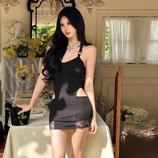 怪诞女孩 蕾丝拼接高腰包臀裙 暗黑系御姐风镂空露腰挂脖连衣裙女