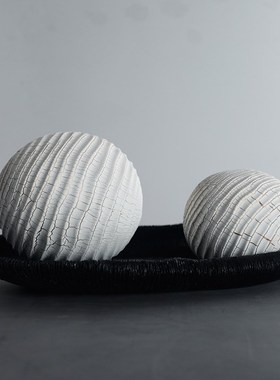 现代简约抽象球形摆件黑色托盘样板间客厅家具轻奢软装饰品装饰