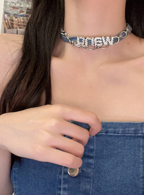 复古辣妹风蓝色牛仔镶钻字母项链时髦甜酷锁骨链个性潮流高级颈链