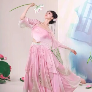 采莲荷花元素国风古典舞服剧目服晕染渐变仙气粉色系花瓣裙演出服
