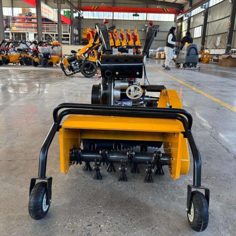 柴油四驱除草机小型家用自走式旋耕机果园翻耕松土开沟锄草碎草机