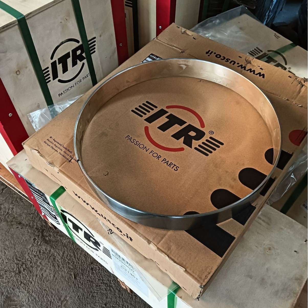 7G-1952套筒轴承,7g1952:371.48mm外径套筒轴承,卡特D9L-D10R-D10