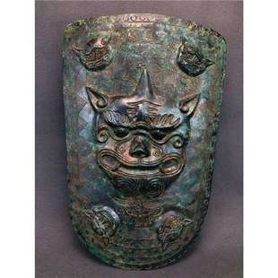 古代防御兵器战国铜盾牌影视道具高47厘米 ,宽32厘米 ,重7.6斤