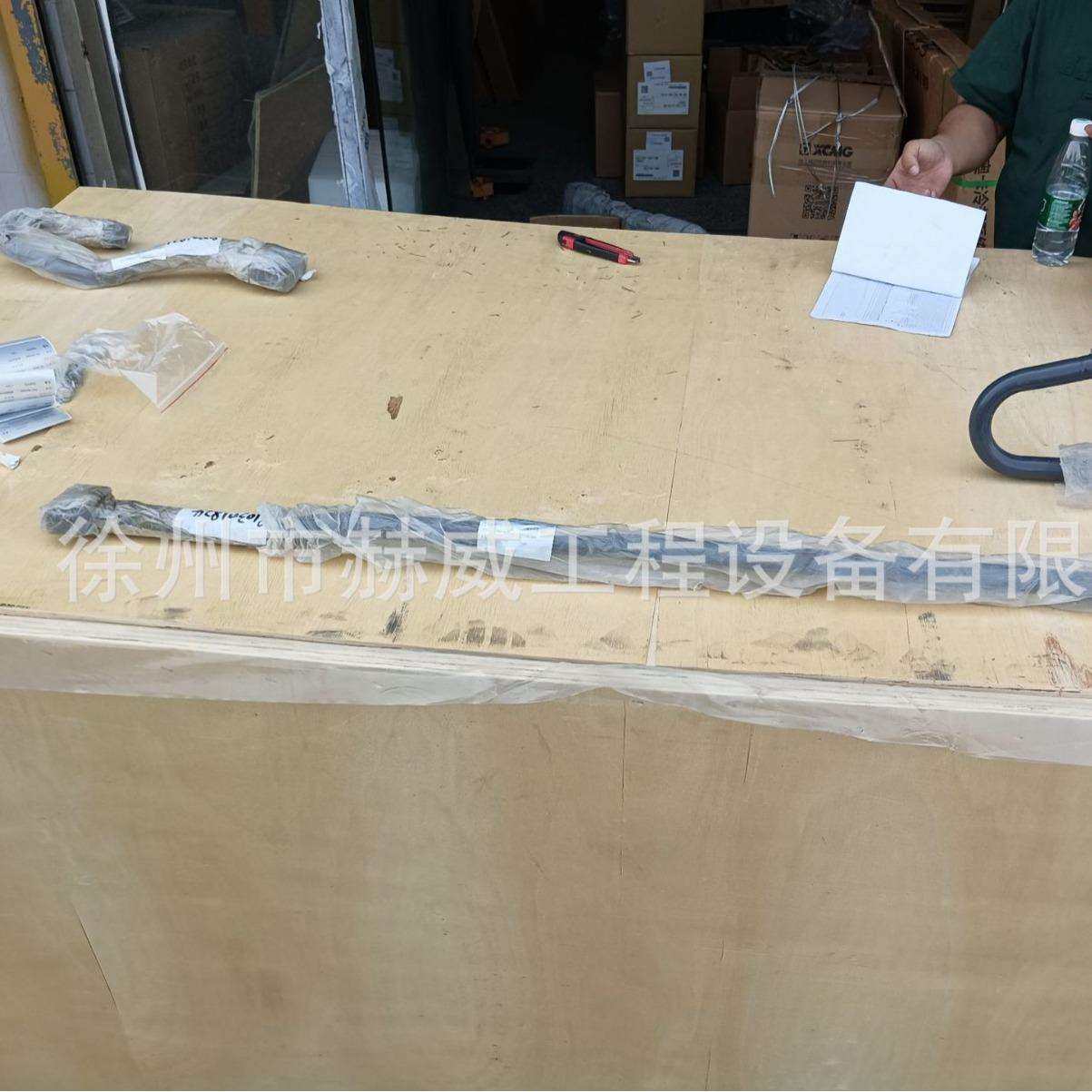 徐工挖机215C/动臂右油管组件910301824,鲜花速递/花卉仿真/绿植园艺,割草机/草坪机,淘宝优惠券,粉丝福利购,淘宝优惠卷