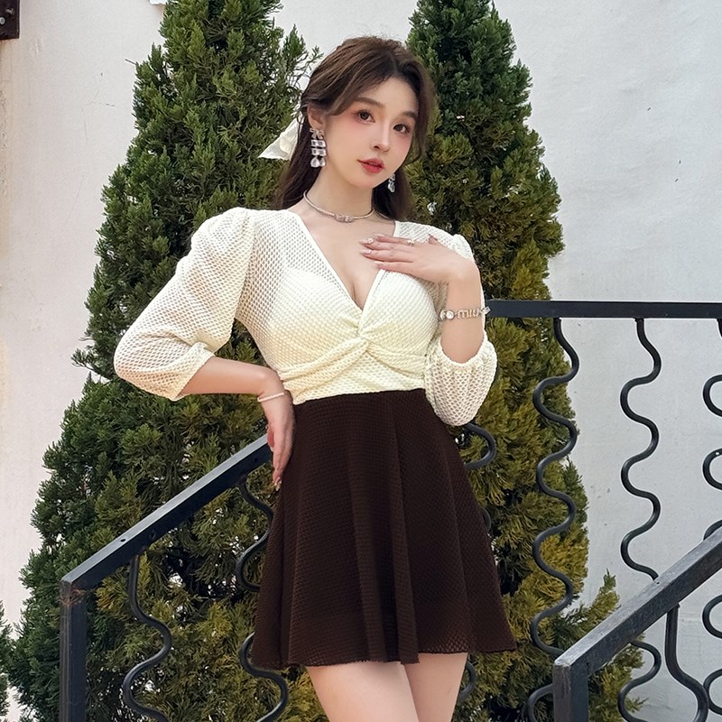 新款泳衣女泡温泉修身时尚性感遮肚保守大码仙女连体平角裙式泳装