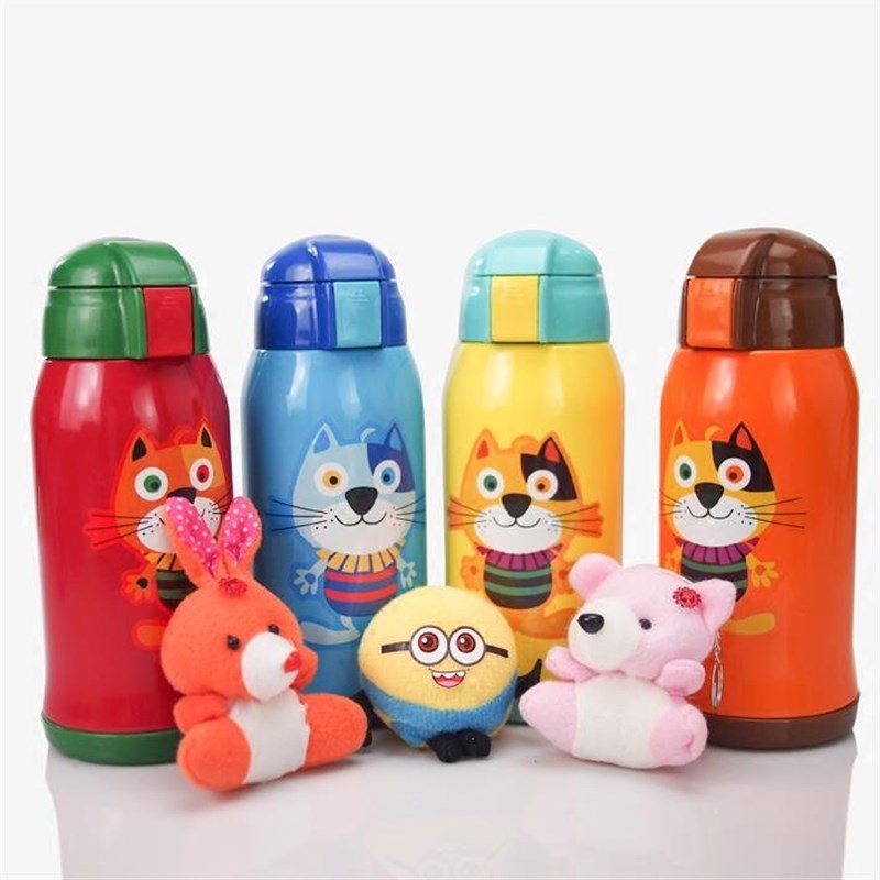 儿童水壶吸管保温杯夏季学生防漏水杯男女宝宝X便携水壶带盖