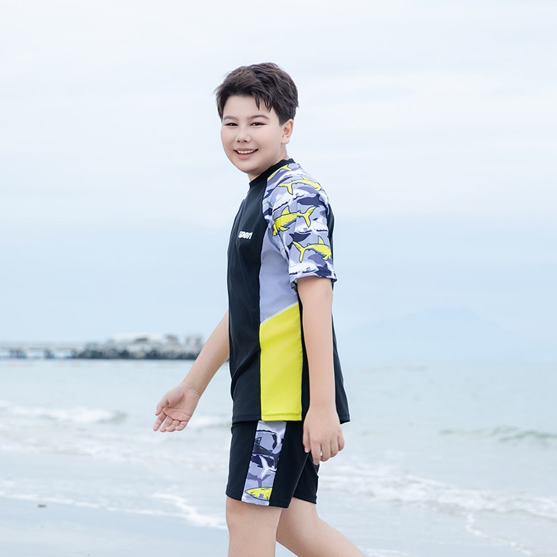儿童泳衣胖男孩大童分体2025新款加大加肥大码泳裤青少年游泳套装