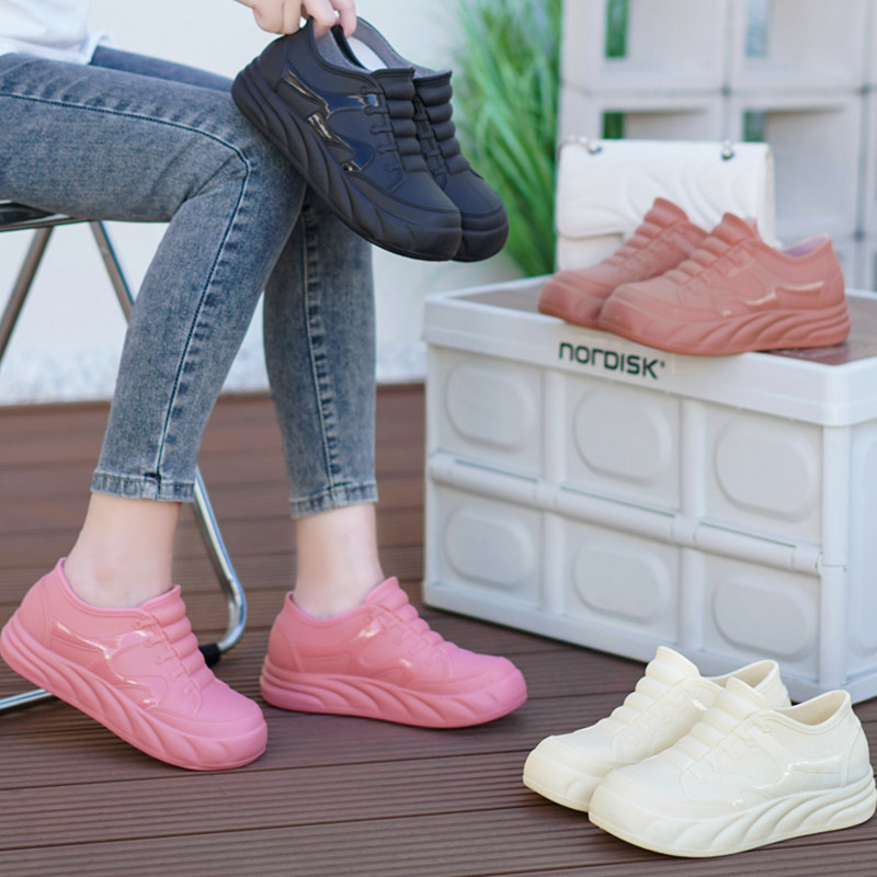 雨鞋女款成人柔软l防滑轻便下雨软底时尚防水胶鞋女士厚底大码雨