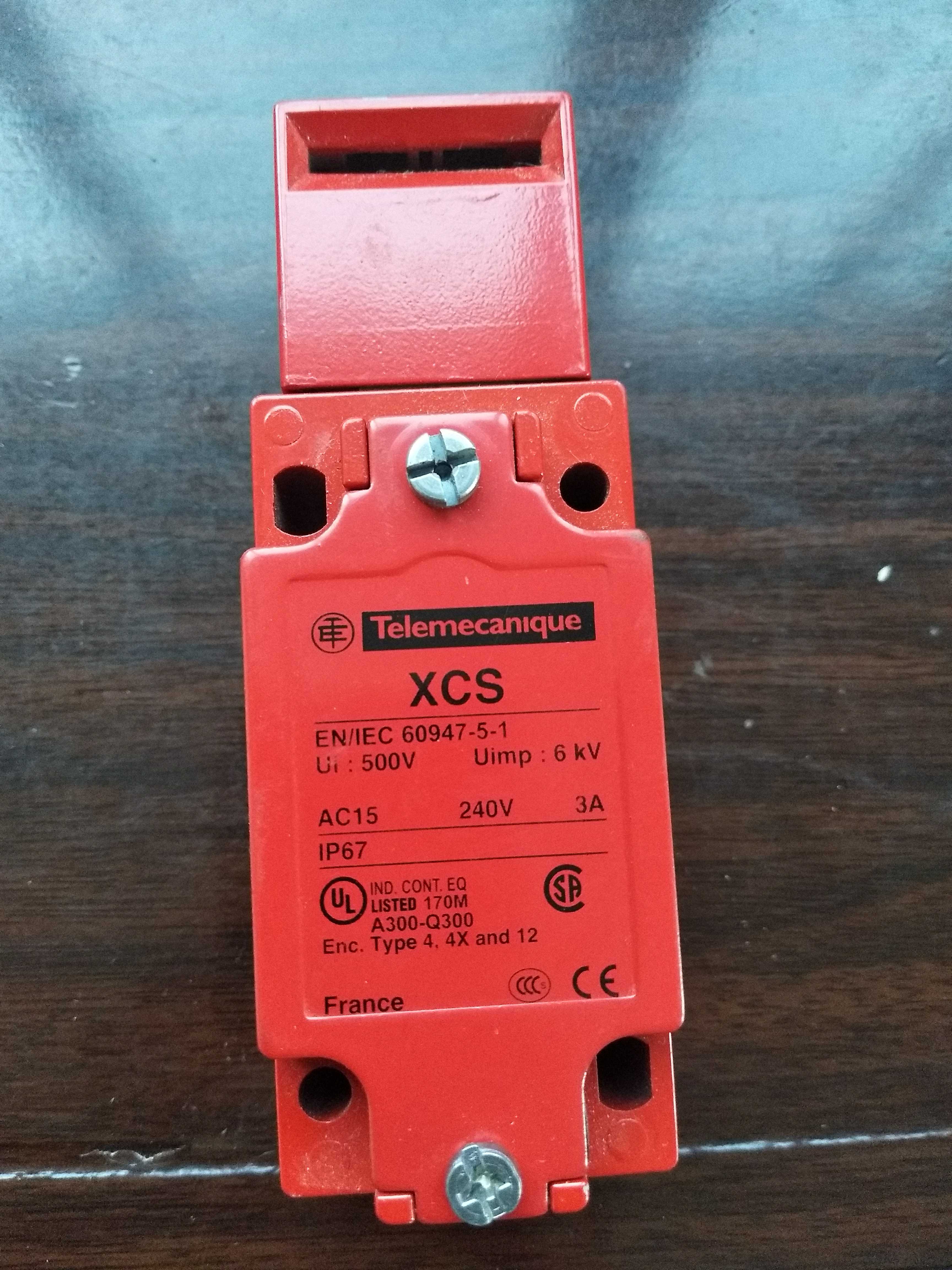 XCS-A8A02安全门开关