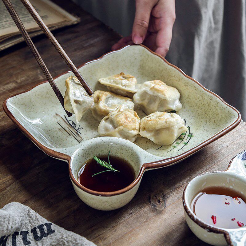 饺子盘陶瓷带醋碟带蘸料碟家用高颜值菜K盘寿司点心盘方形水饺盘