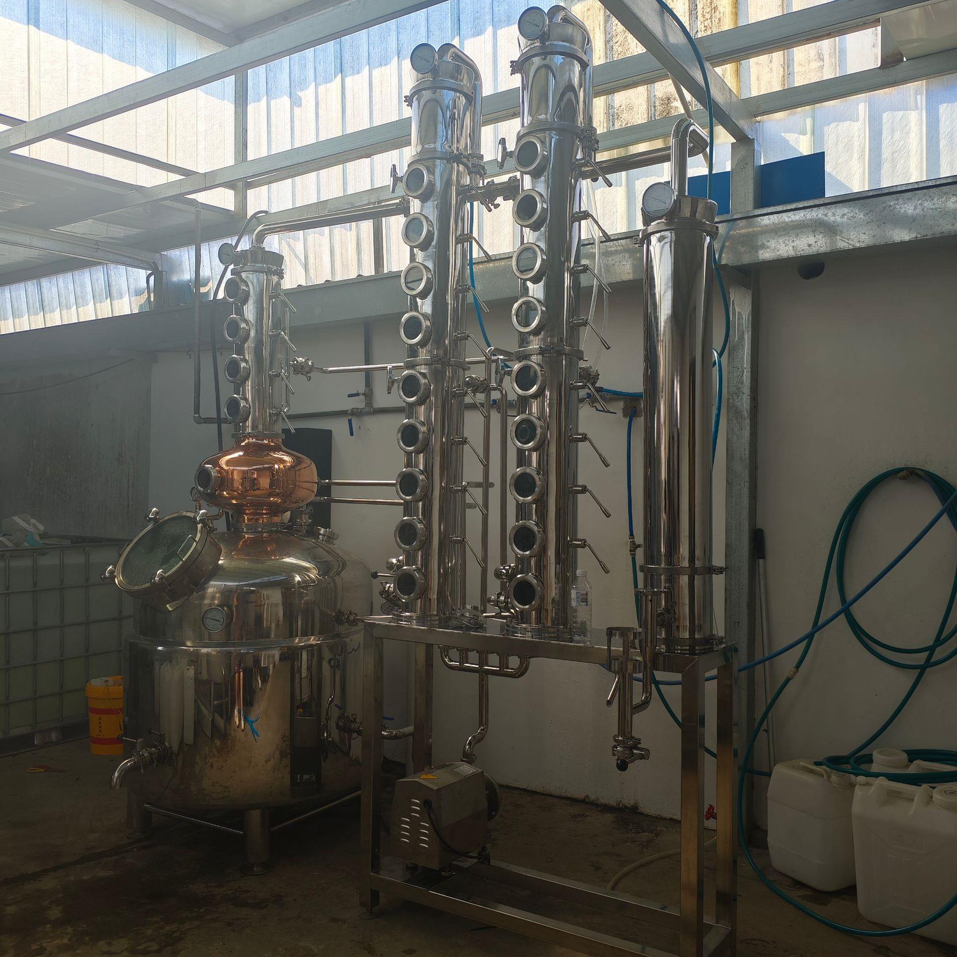 整套500升不锈钢酿酒设备威士忌朗姆酒蒸馏设备植物精油提取器