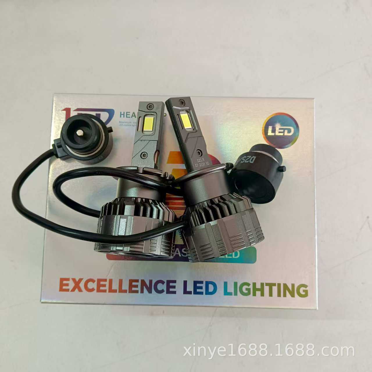 D2S/D2R 超高亮原车氙气灯升级改装LED灯泡，灯座小适用所有车型