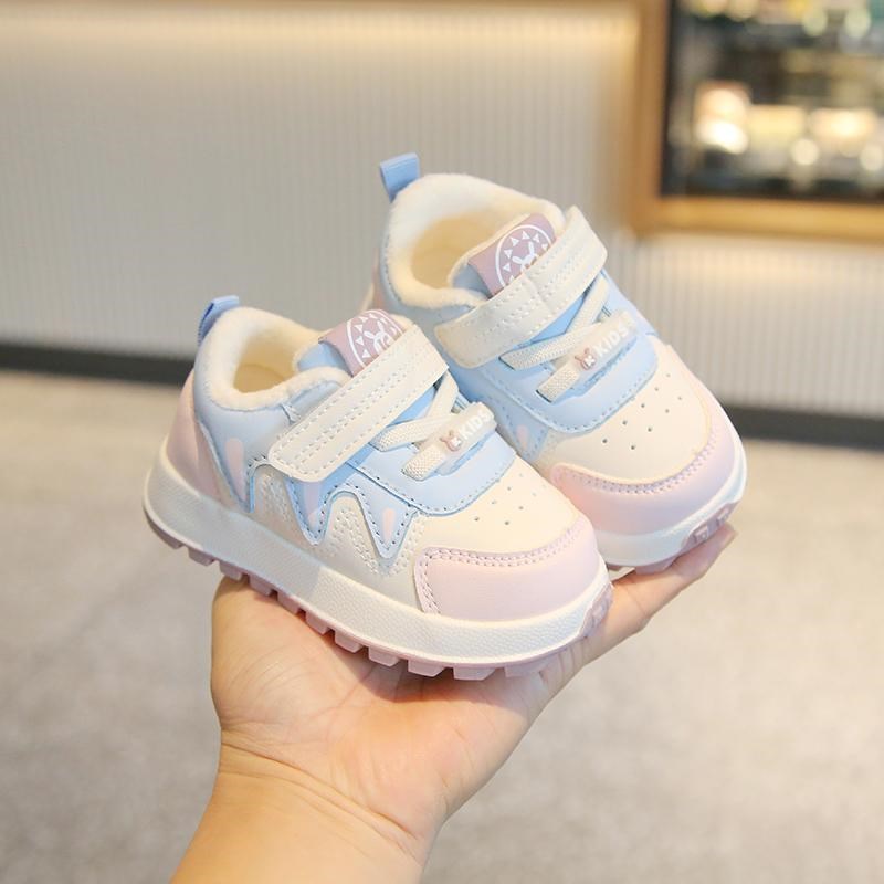 2024冬季新款机能鞋加绒保暖x女宝宝学步鞋软底婴儿棉鞋1一3岁童