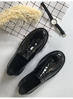 抱走推土机潮流韩版百搭漆皮亮面男女四季黑色简约套脚休闲皮鞋