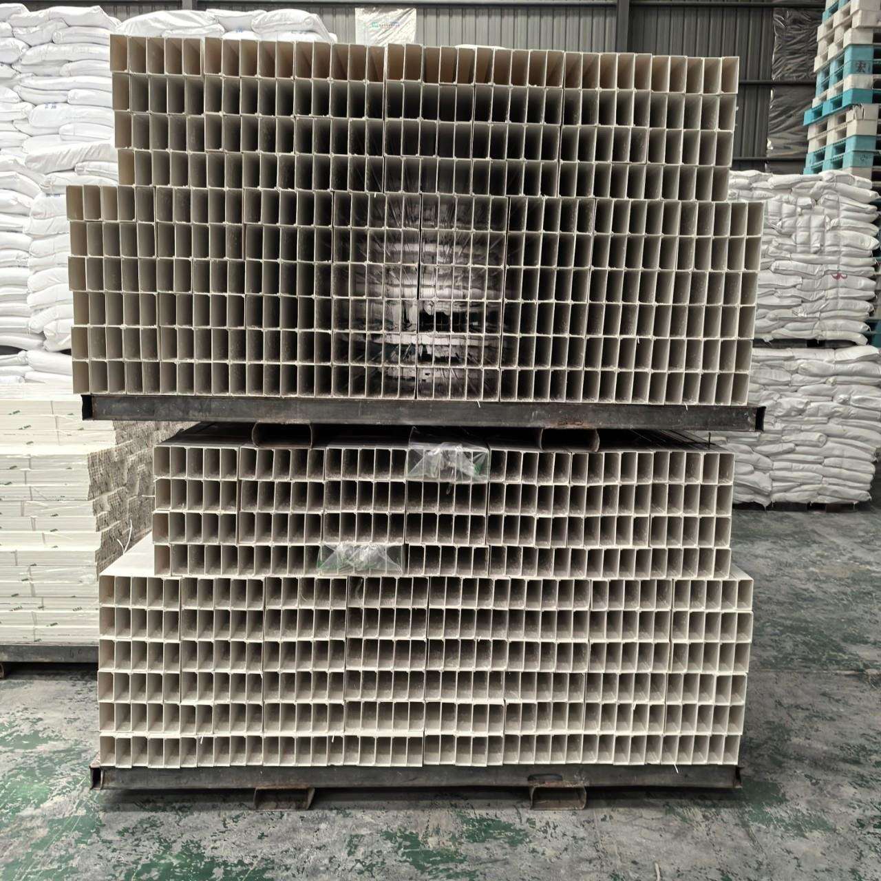 PVC明装阻燃防火线槽广东型 电线电缆保护槽 绝缘阻燃