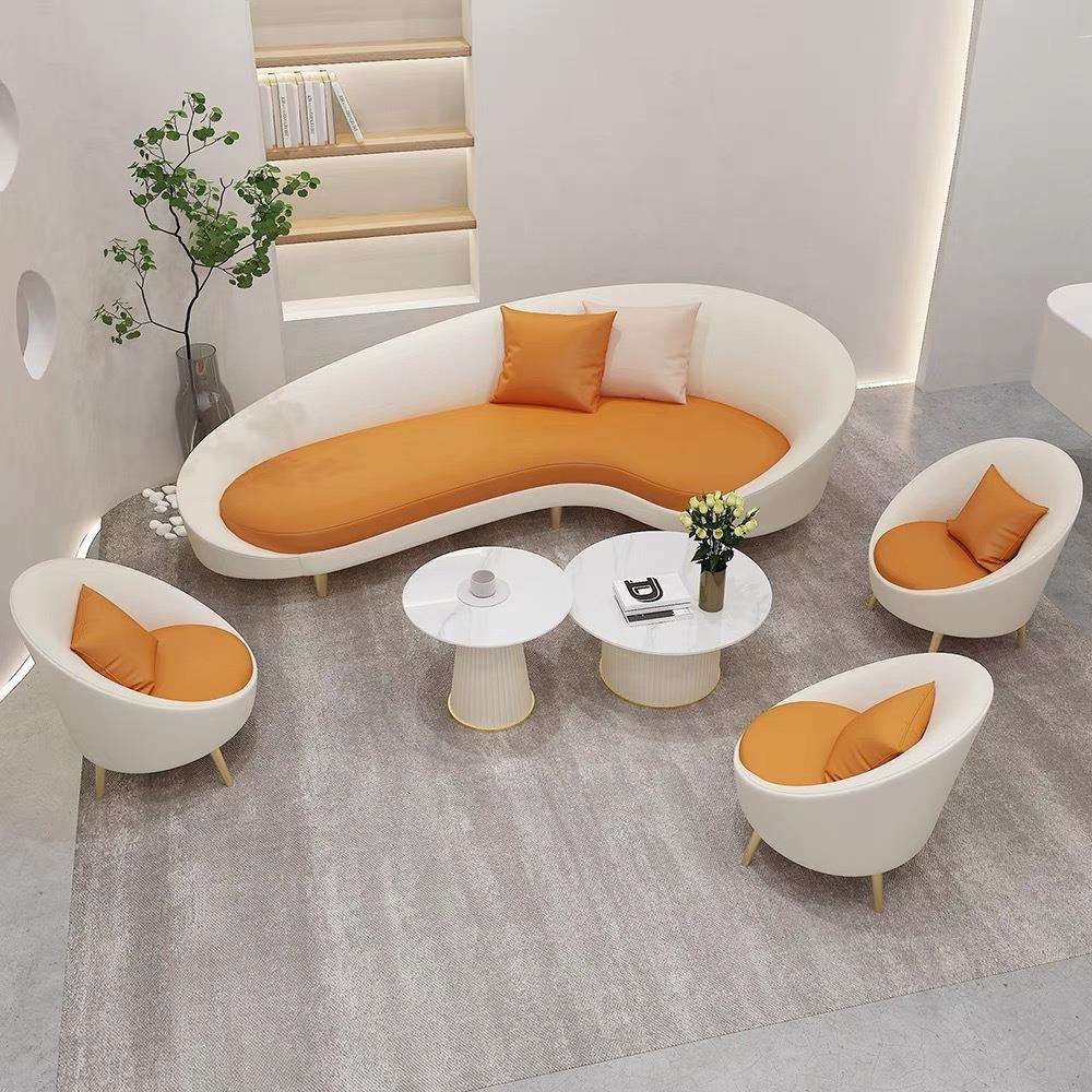 新款商务洽谈沙发皮艺大堂创意休闲接待会轻奢客桌椅橘白会客沙发