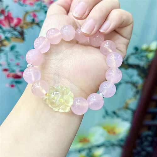 工厂价 天然粉水晶手链芙蓉石水晶手串仙女款礼物百搭款礼物挂饰