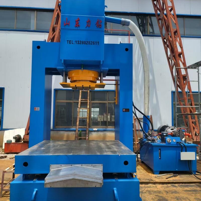 100吨200吨15吨400吨-500吨800吨1000吨龙门液压机达兴厂家直供