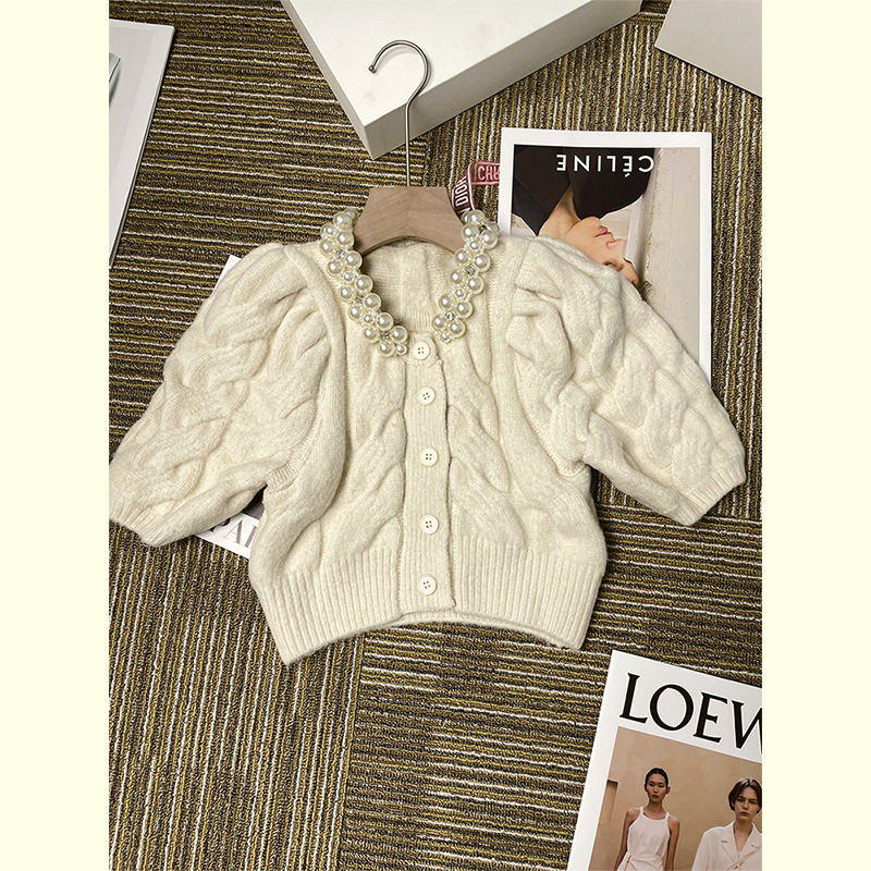 钉珠重工麻花针织开衫女早秋新款设计感小众独特别致洋气短款毛衣