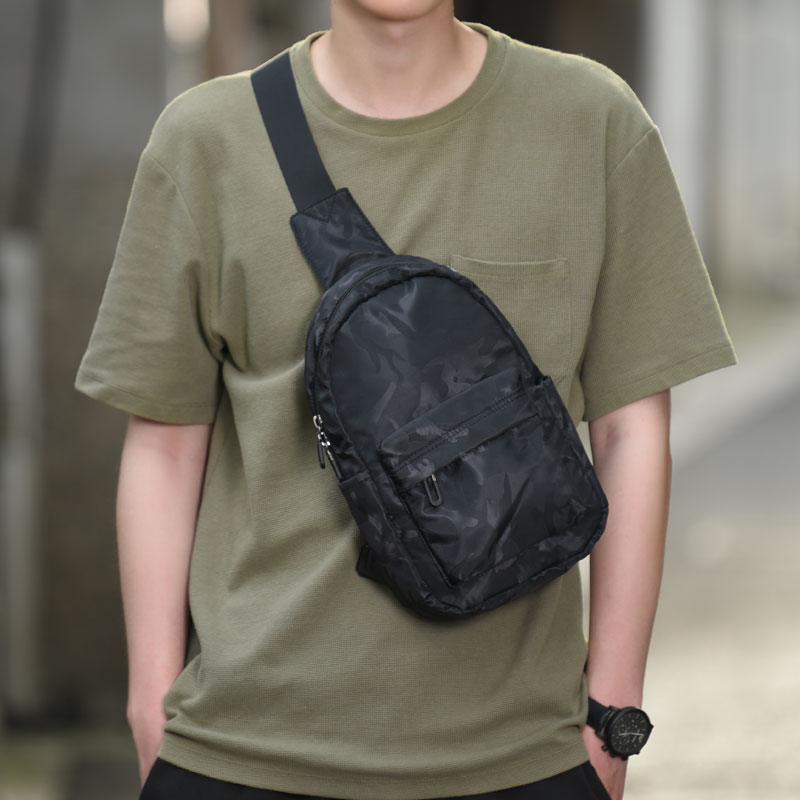 男士胸包休闲腰包潮牌单肩包运动包包挎包小型背包斜挎包帆布男包