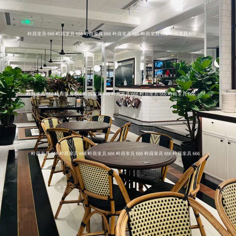美式复古西餐厅实木桌椅组合小酒馆甜品奶茶店东南亚方圆桌靠背椅