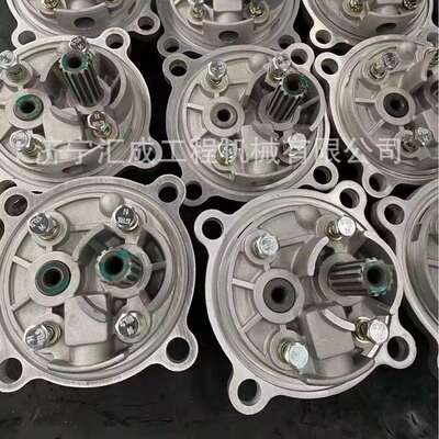 SD22 SD32 D335A-3X D85A-21 推土机清油泵，回油泵175-13-23500