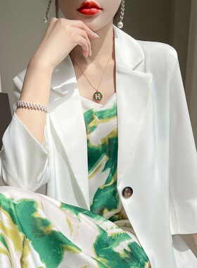 醋酸白色西装外套女高级感休闲薄款夏季缎面黑色七分袖小西服套装