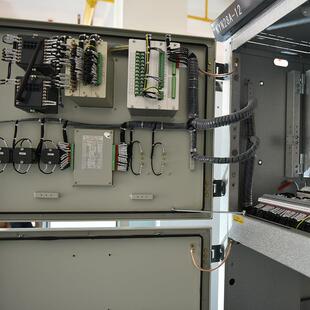 KYN28A高压开关柜中置式移开式高压配电柜成套厂家直供开关柜