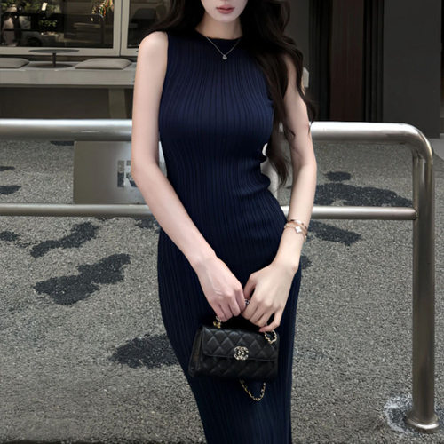 AWMUMU高智感针织无袖背心裙包臀裙女御姐风修身显瘦内搭连衣裙女
