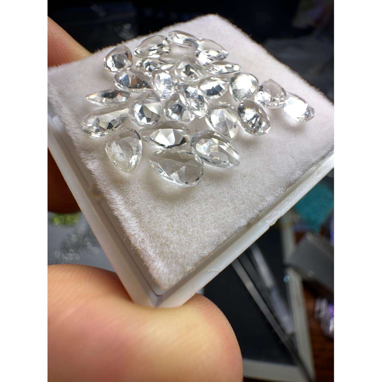 天然白蓝宝梨形4*6MM水滴形刻面尖底首饰配石