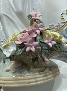 欧式复古西洋美女陶瓷摆件 高度46cm宽度32cm