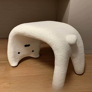 猫咪毛绒凳子创意奶油风下腰异形凳女生精致家用卡通高颜值梳妆凳