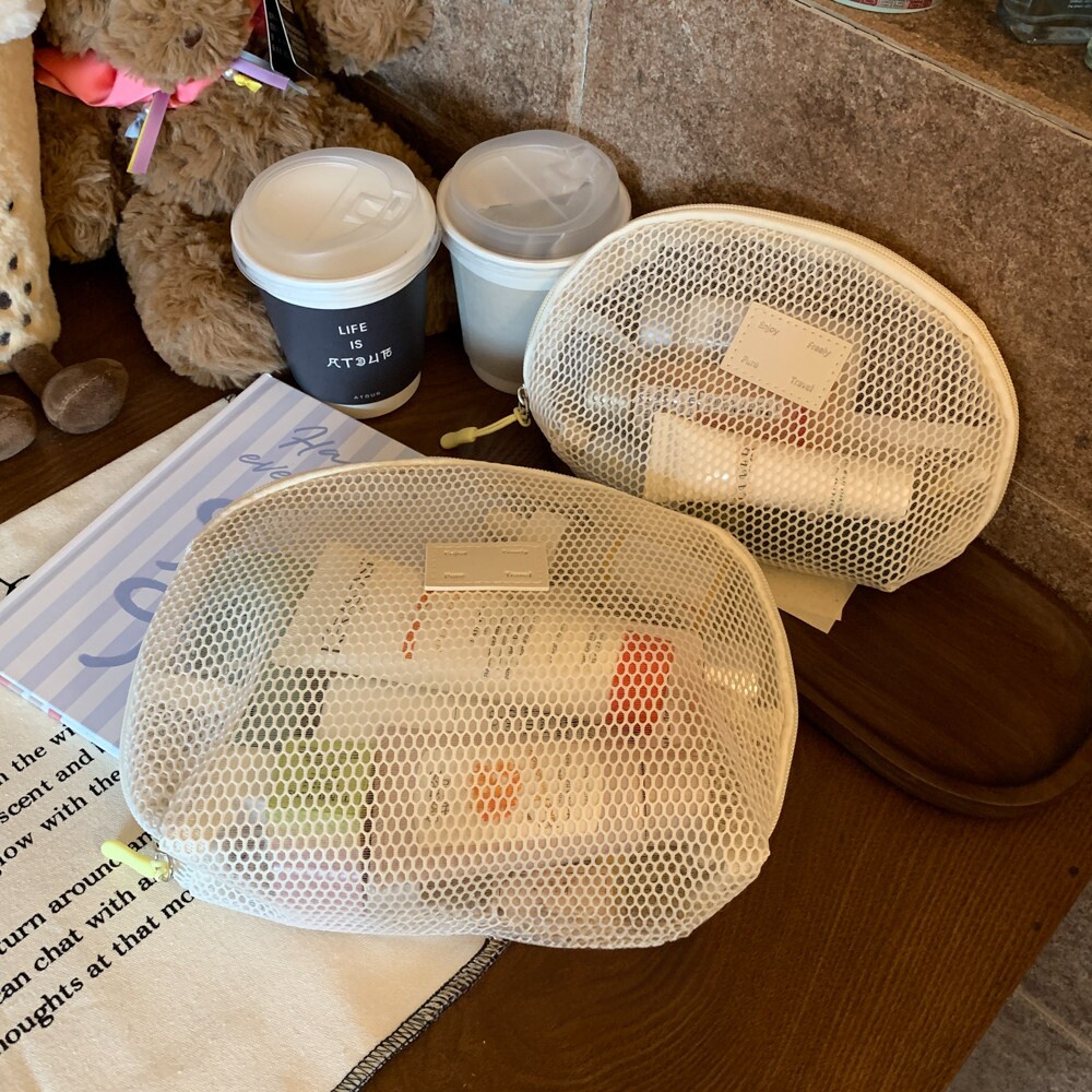 泡芙白~ins博主推荐！带隔层网纱化妆包！健身旅行便携沥水收纳袋