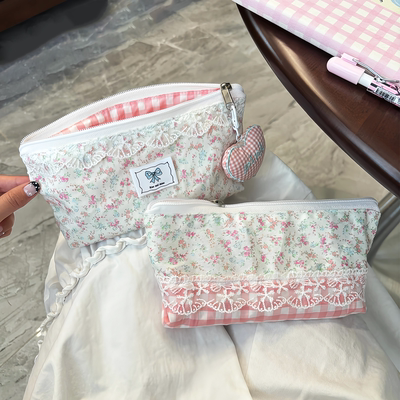 蕾丝碎花笔袋高颜值ins风文具盒大容量化妆品收纳包学生小众设计