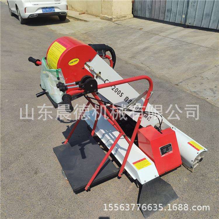 双档位收谷机 玉米自走式装袋1米宽粮食扒谷机