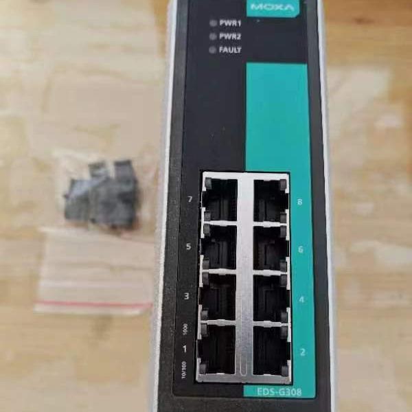 MOXA交换机EDS-308-MM-ST 8口聪明型即插即用工业以太网交换机