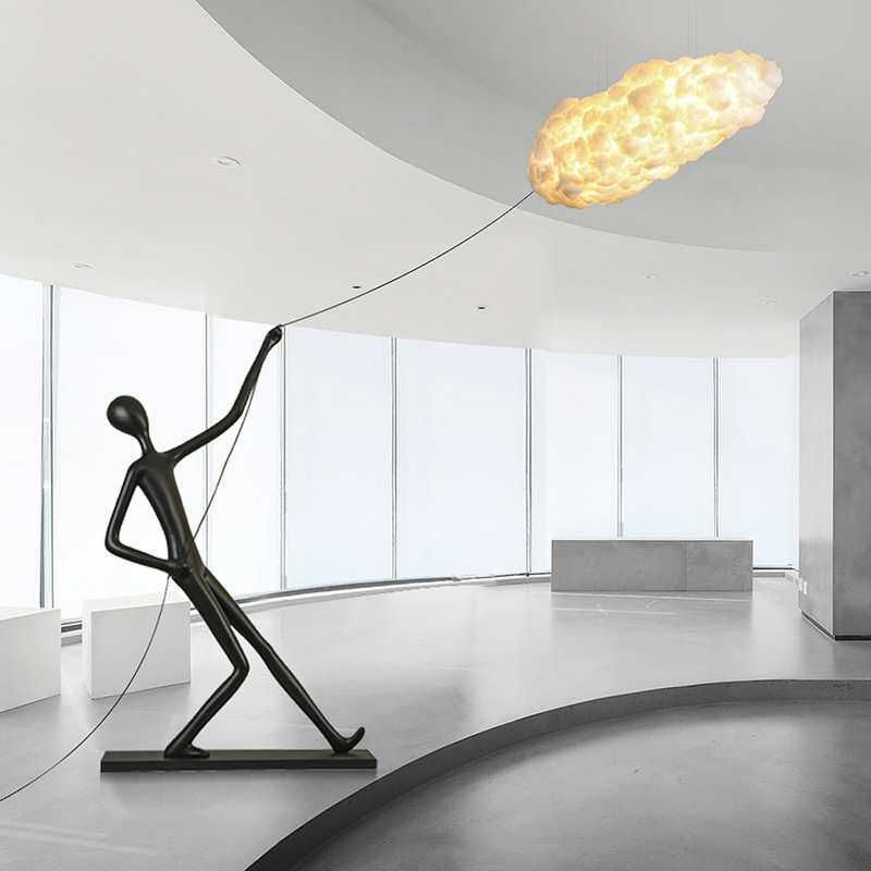 新款人形手拉云朵设计感落地灯售楼部酒店别墅轻奢雕塑装饰摆件