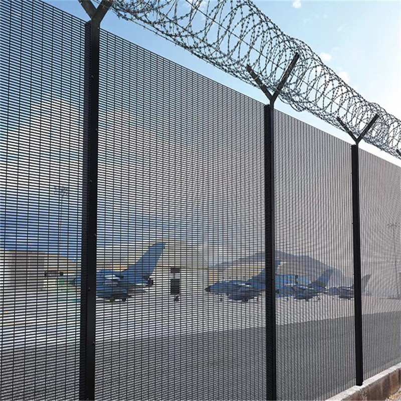 高速公路桃型柱护栏加粗户外护栏围墙防锈养殖机场防护隔离铁丝网