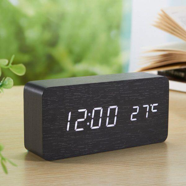 包邮时钟时尚床头学生静音现代夜光电子表多功能懒人座钟闹钟创意
