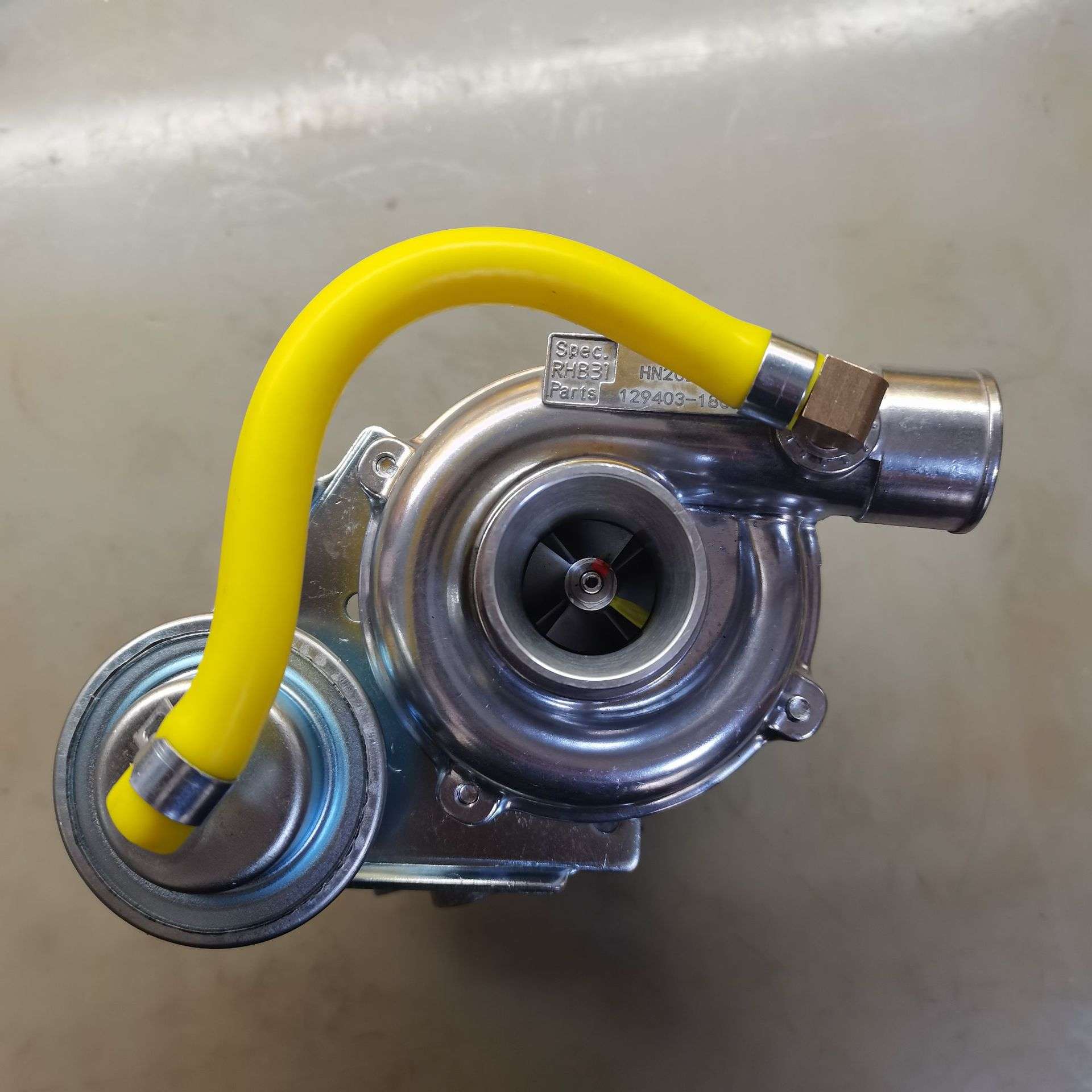 SK025 SK027 3TN84TL RHB31 129403-18050 VC110021 涡轮增压器