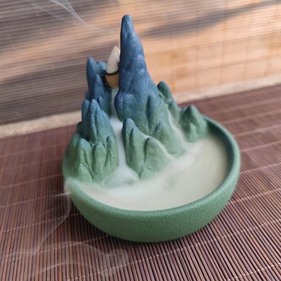 新款创意家用室内倒流p香香炉檀香净化空气陶瓷茶道摆件熏香炉香