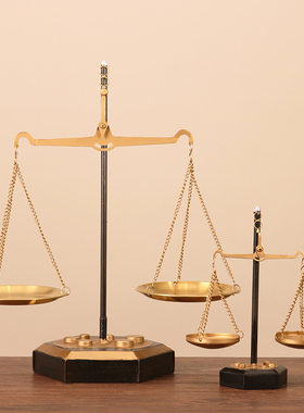 复古铁艺天平称摆件办公室现代北欧轻奢软M装饰品玄关创意桌面装