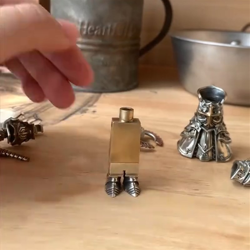 十字军铜桌面摆件装饰可拆卸创意E办公室书桌学生金属桌面装饰