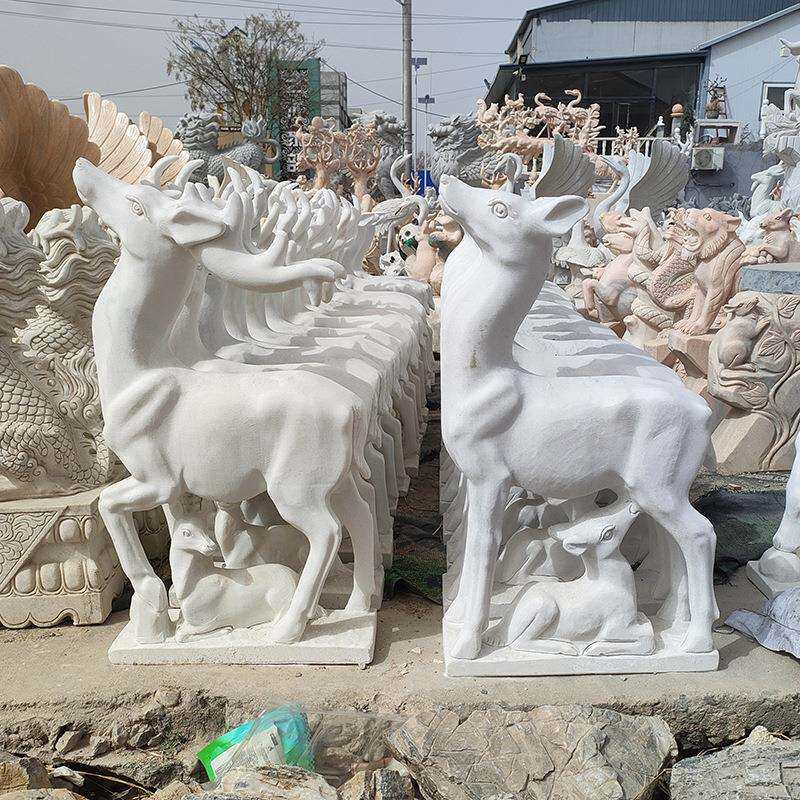 石雕小鹿梅花鹿汉白玉母子鹿公园草地仿真动物雕塑户外大理石摆件