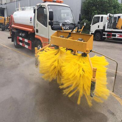 高速公路护栏板双侧清洗刷 市政环卫清洗车 刷护栏防护栏山东否32