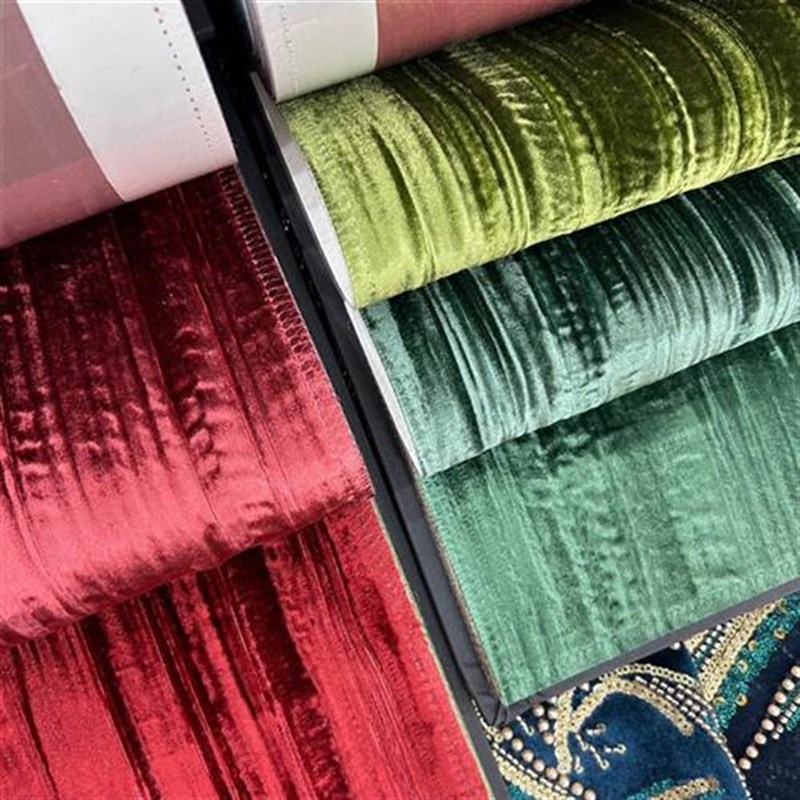 压皱丝绒样本金丝绒绉布窗帘布料样本样L板房抱枕布绒布亮光版本
